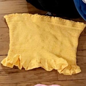 i am selling a tube top from american eagle size small